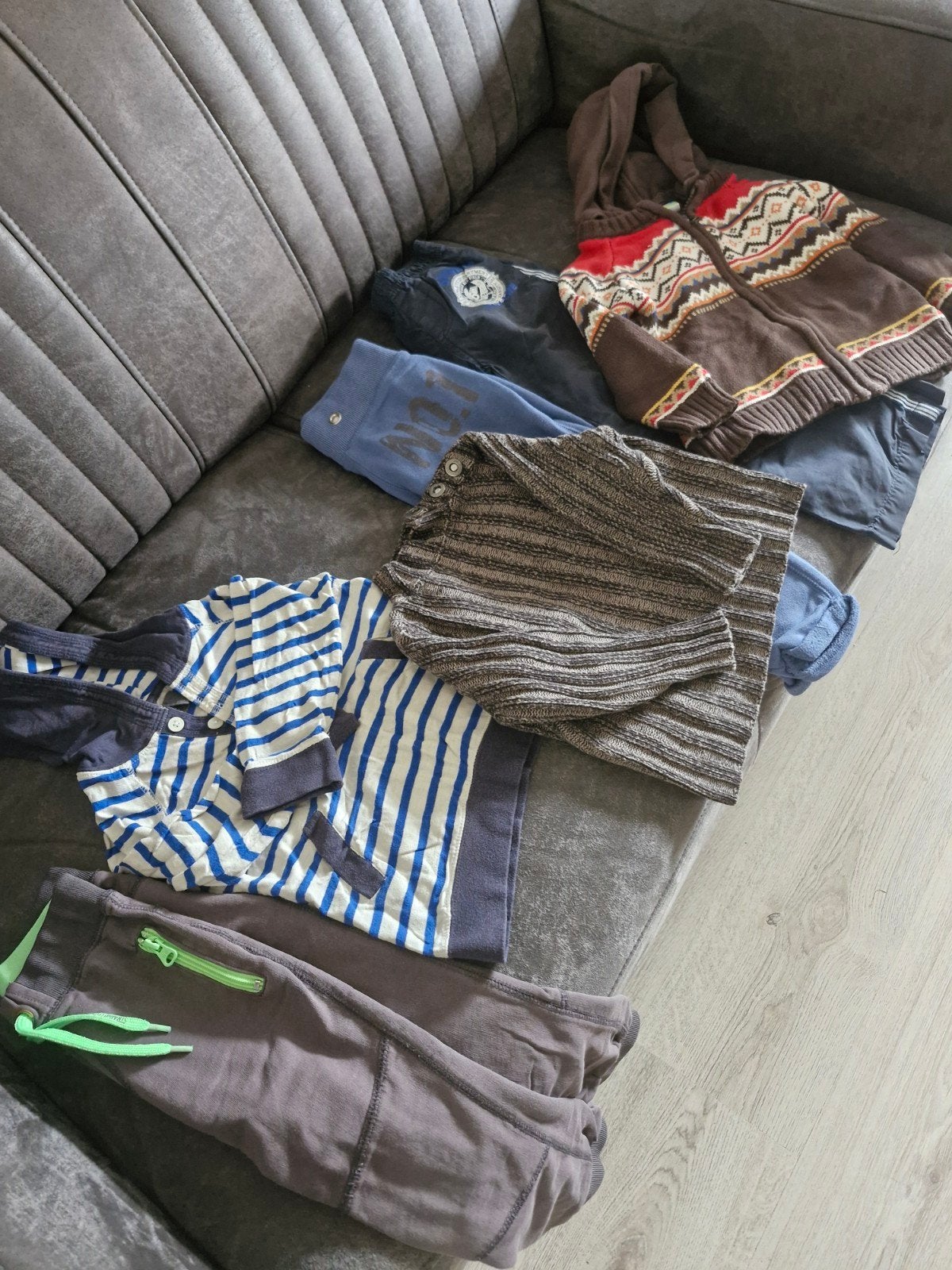 Jongenskleding pakket - truien en broeken, Ophalen, Gebruikt