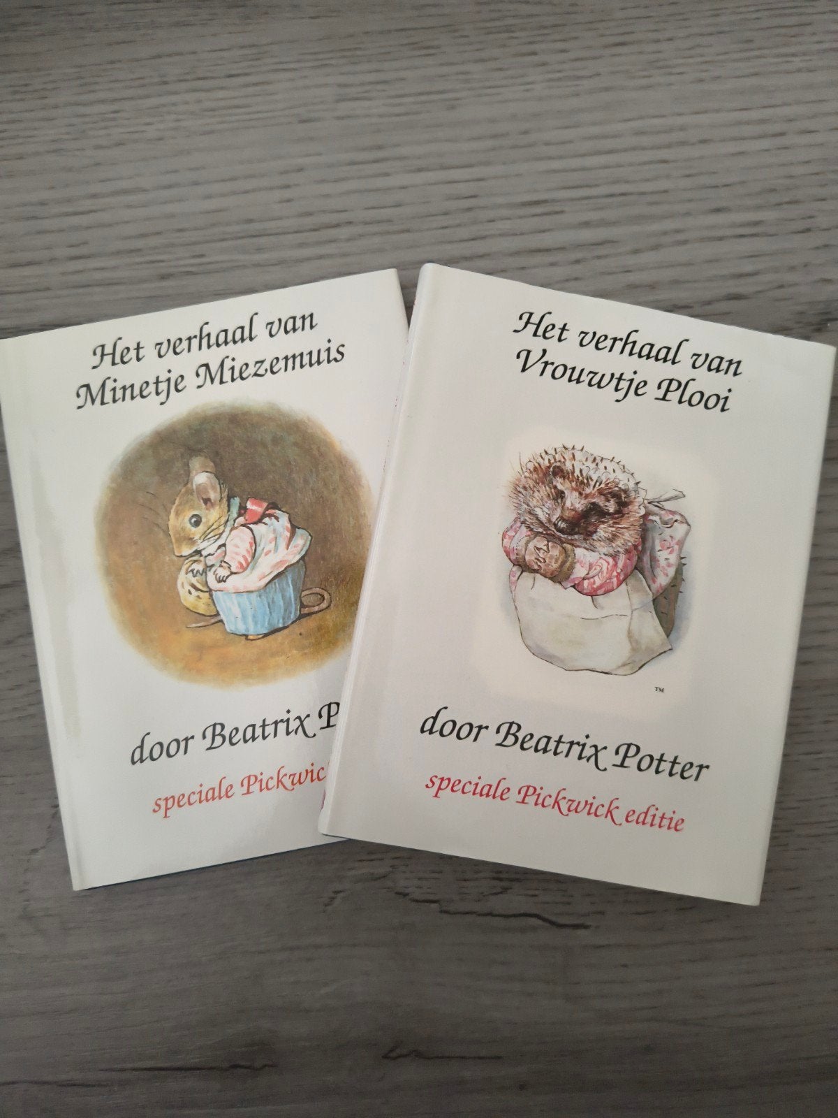 Beatrix Potter: Minetje Miezemuis & Vrouwtje Plooi (Nieuw), Boeken, Ophalen of Verzenden, Nieuw, Beatrix Potter, Sprookjes