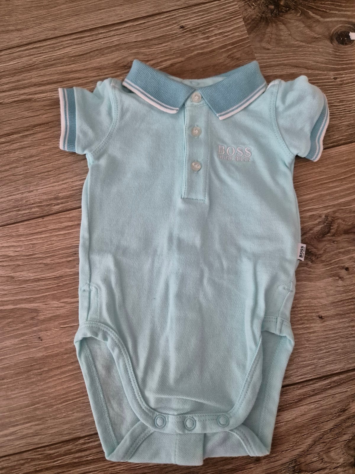 Hugo Boss rompertje nieuwstaat maatje 56, Kinderen en Baby's, Babykleding | Maat 56, Nacht- of Onderkleding, Nieuw, Ophalen of Verzenden
