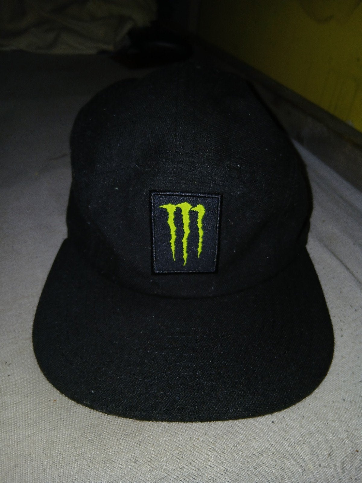 Original Monster Energy New Era 5-Panel Camper Cap, Ophalen of Verzenden, Zo goed als nieuw, One size fits all, New Era