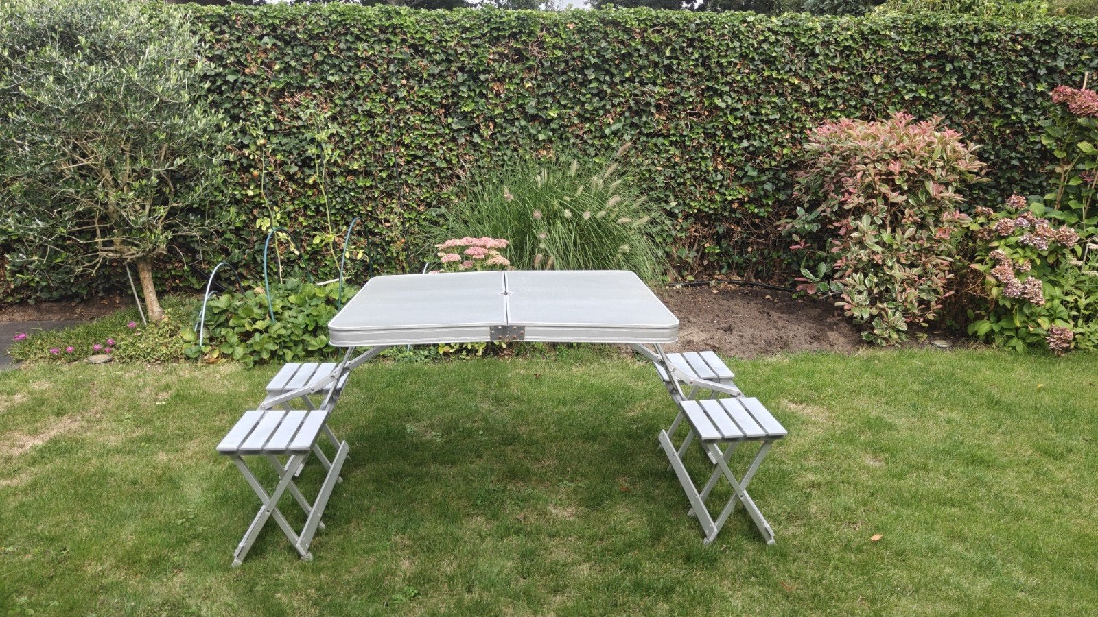 Opvouwbare campingtafel met bankjes, Ophalen, Gebruikt, Campingtafel