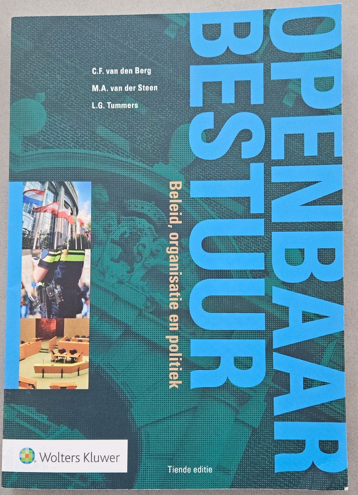 Openbaar Bestuur, beleid, organisatie en politiek, C.F. van den Berg, Sociale wetenschap, Ophalen of Verzenden, Zo goed als nieuw