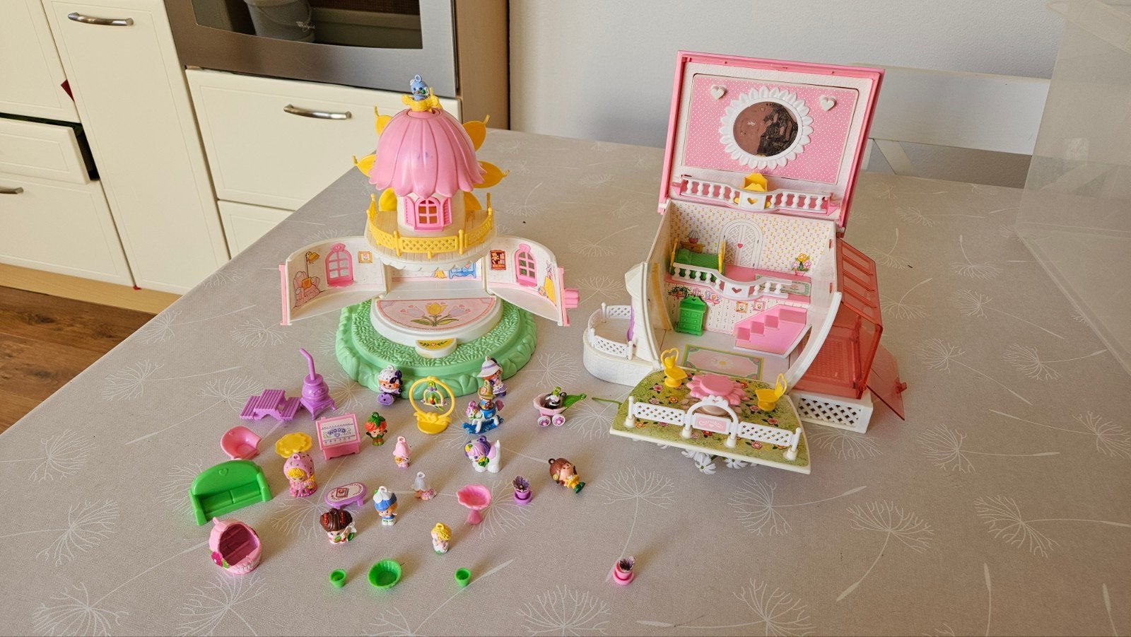 Vintage charmkins Dufty huis en molen van hasbro jaren 80, Ophalen of Verzenden