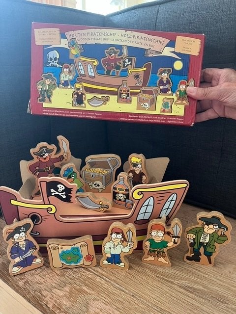 houten Piratenschip zelf in elkaar zetten, Ophalen of Verzenden, Zo goed als nieuw, Overige typen