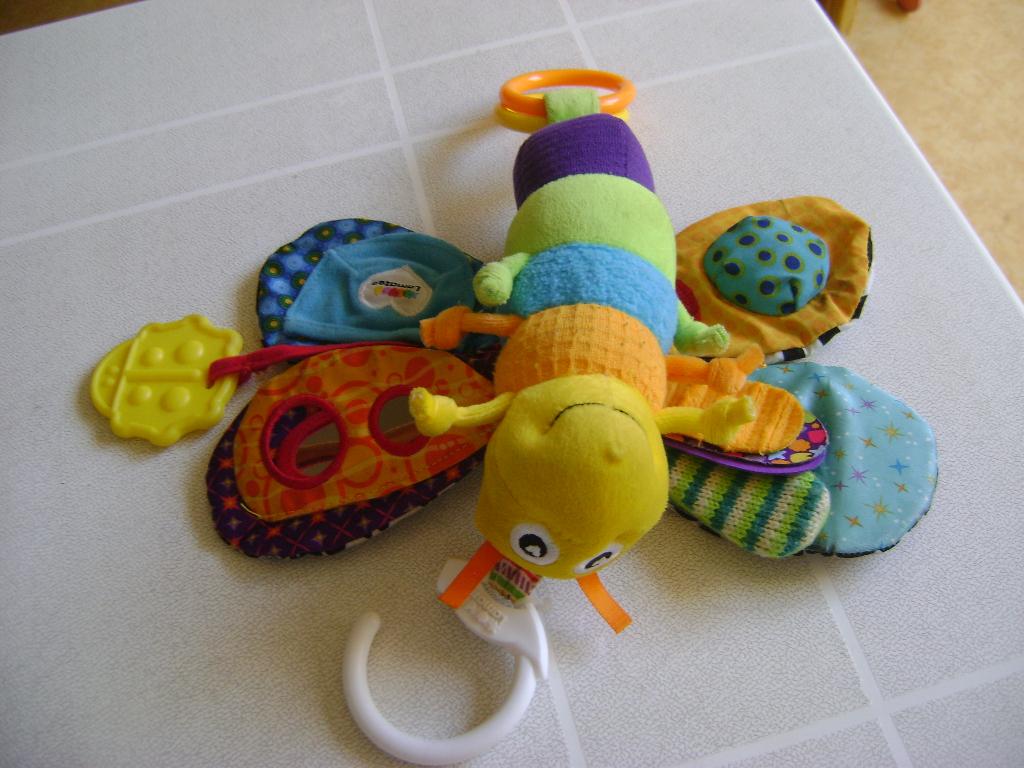 lamaze vlinder met 2 ringen piepgeluid in vleugel 25lx24br, Ophalen of Verzenden, Zo goed als nieuw, Overige typen, Met geluid