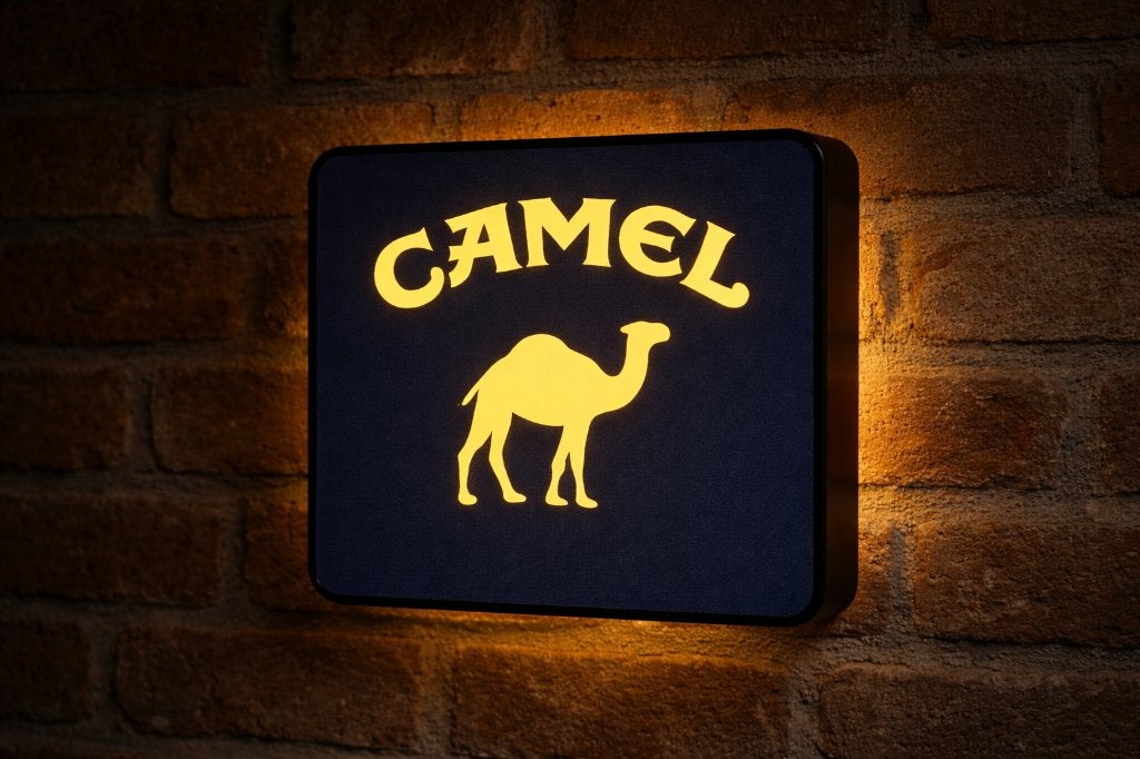 Camel Lightbox 24  20 cm |  Retro Mancave decoratie, Lichtbak of (neon) lamp, Nieuw, Atelayer.com, .