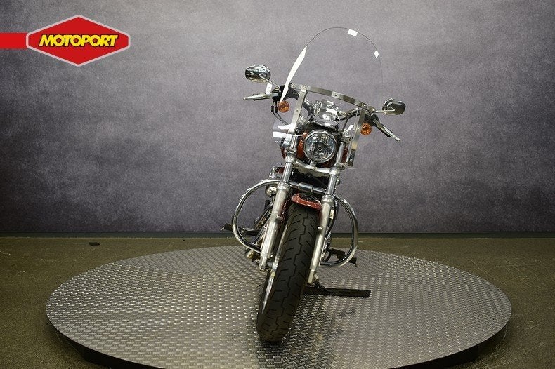 Harley-Davidson SPORTSTER CUSTOM 1200 (bj 2011), Motoren, Motoren | Harley-Davidson, Bedrijf, Sderegt@motoportgoes.nl, Nobelweg 4
4462 GK  Goes, NL