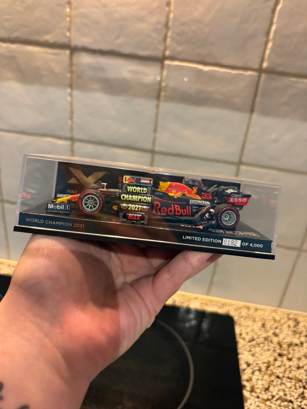 Max Verstappen World Champion 2021 1:24, Ophalen, Zo goed als nieuw, Groter dan 1:32