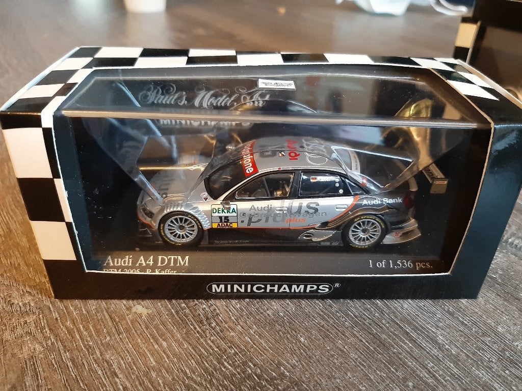 audi A4 dtm 2005 P. Kaffer minichamps 1:43, Ophalen of Verzenden, Zo goed als nieuw, Auto, MiniChamps