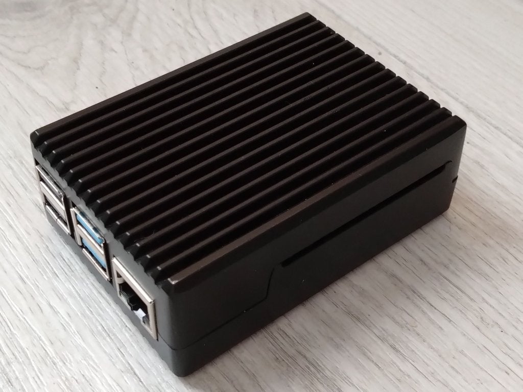 Raspberry pi 4b, 4GB met koeling case, Verzenden, Minder dan 2 Ghz, Zo goed als nieuw, 4 GB