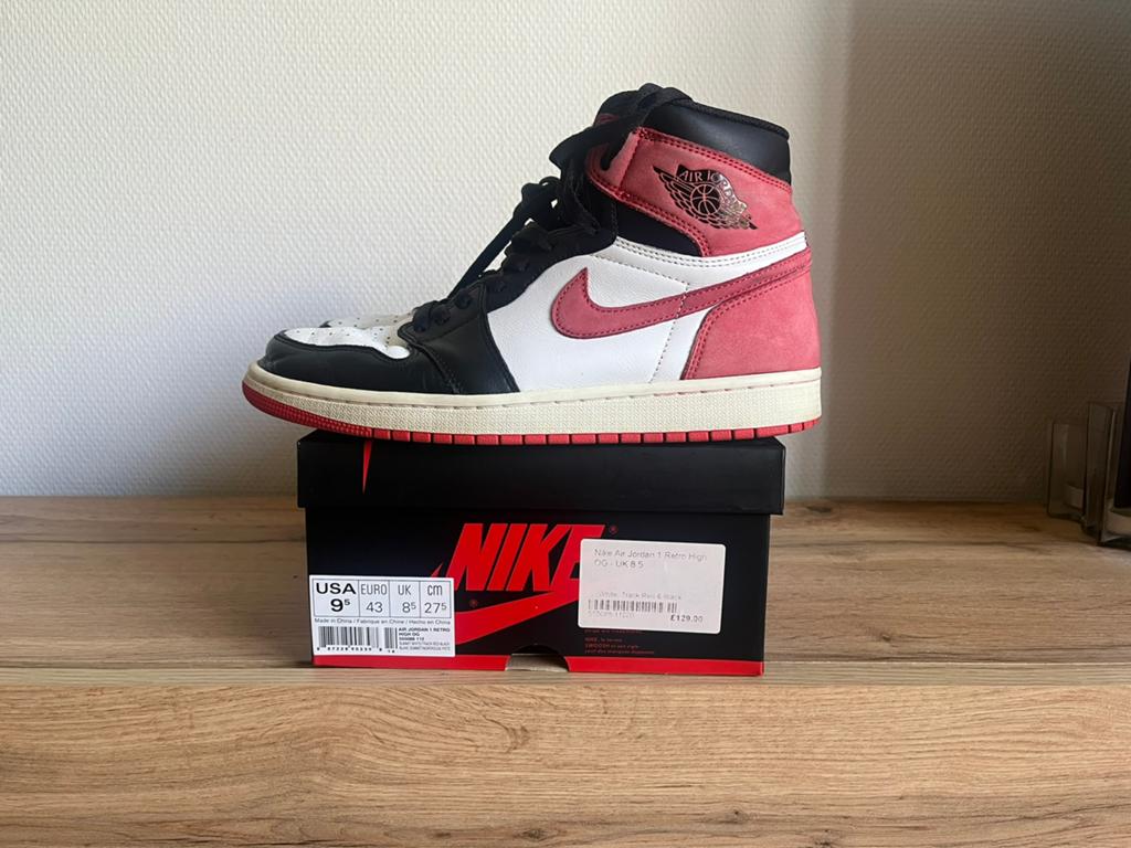 Nike Air Jordan 1 Retro High Track Red, Ophalen of Verzenden, Zo goed als nieuw, Overige kleuren