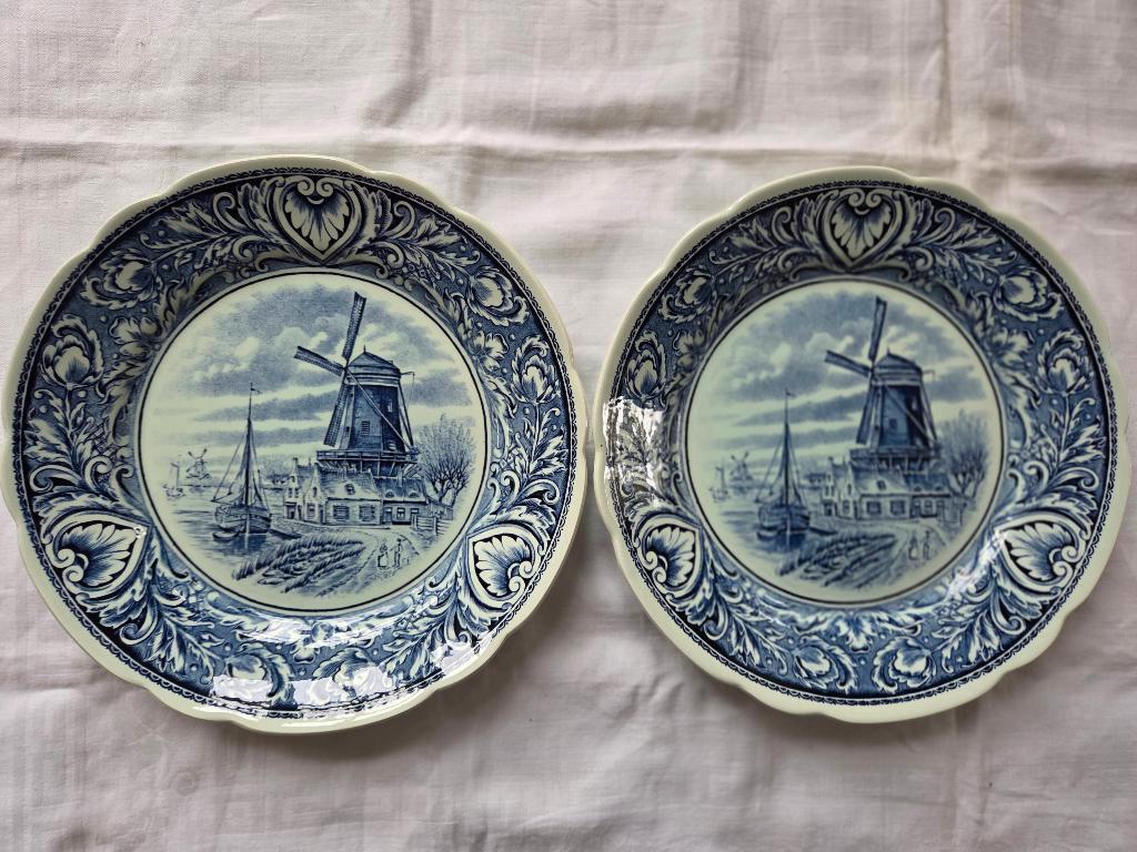 Boch delftsblauw wandbord molen (2x) decor HOLLANDIA., Ophalen of Verzenden