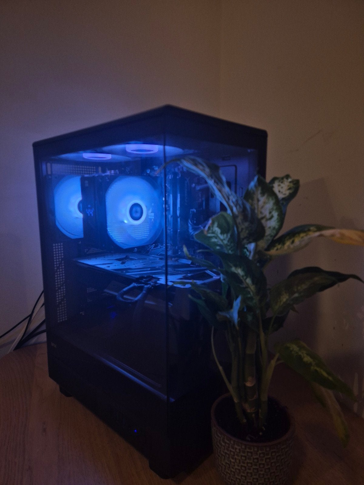 Fishtank Gaming PC | 8700K | RX 5700 XT | 16GB DDR4 | 1TB SD, Nieuw, Gaming PC, Ophalen of Verzenden, Gaming