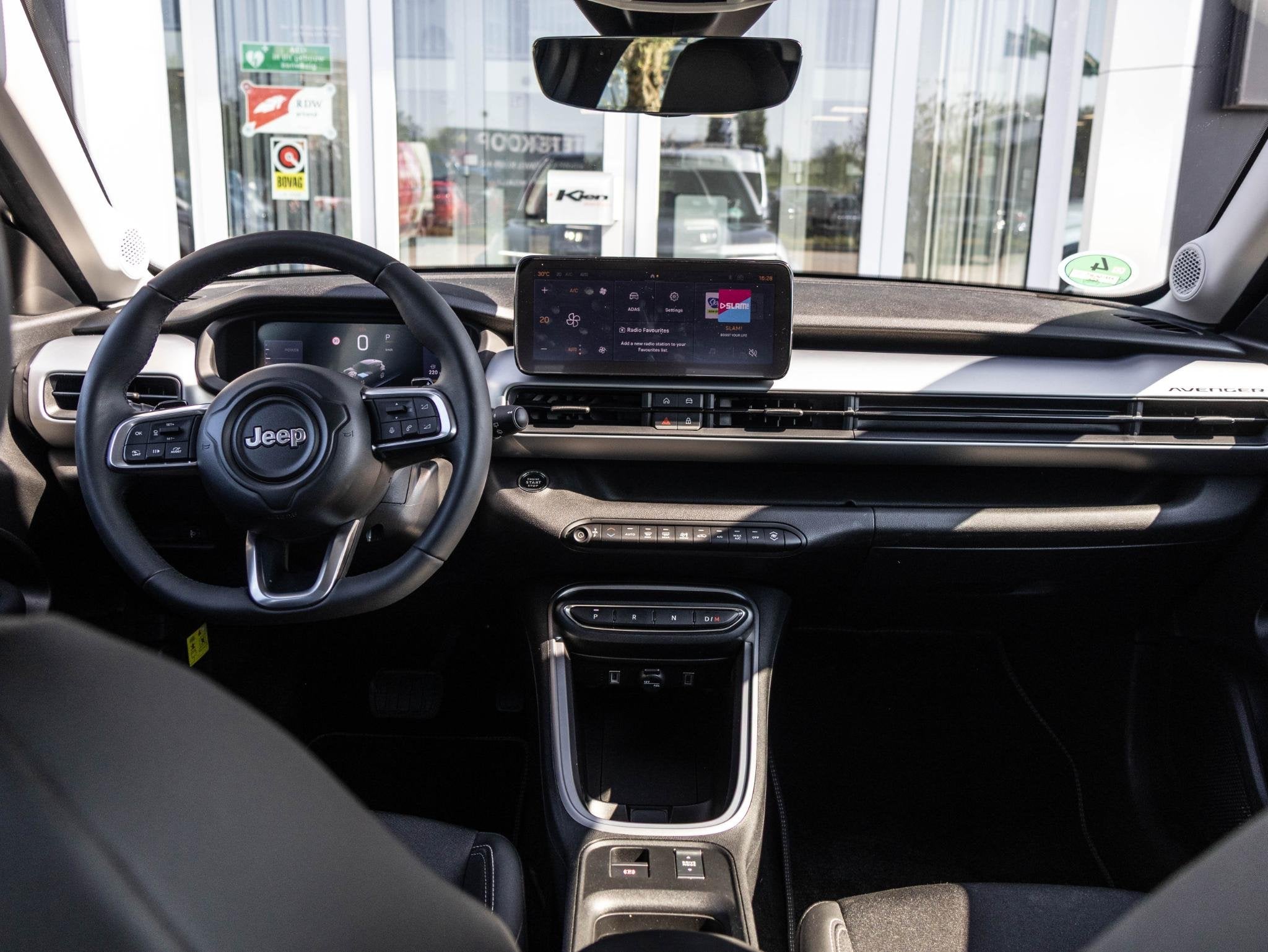 Jeep Avenger 1.2 e-Hybrid Altitude, Auto's, Stof, Gebruikt, 1199 cc, 620 kg