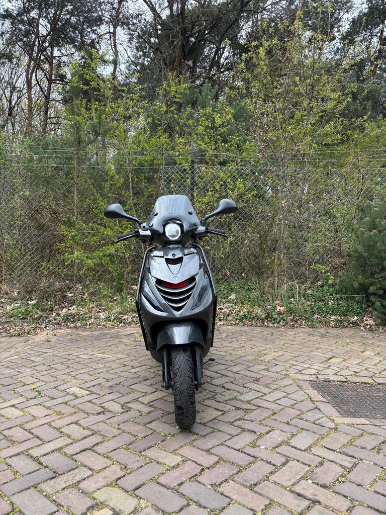 Piaggio ZIP 4t E5 (2021), Ophalen, Gebruikt, Maximaal 45 km/u, Zip