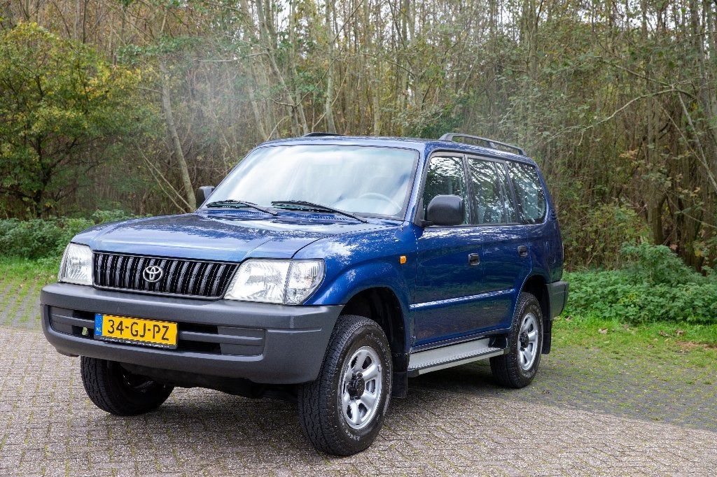 Toyota LANDCRUISER 90
