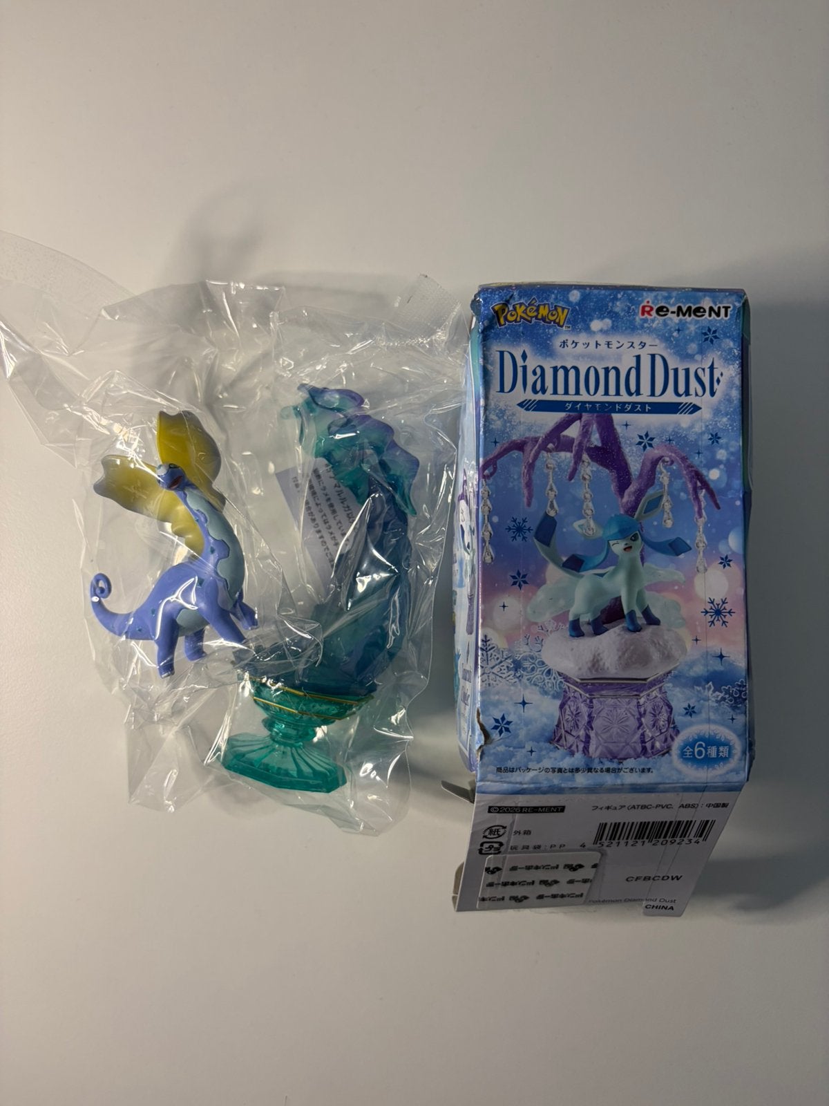 Aurorus Pokemon Center Re-Ment Diamond dust collection, Ophalen of Verzenden, Zo goed als nieuw