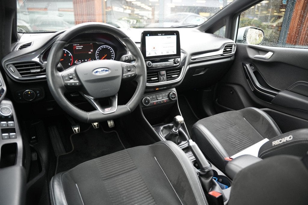 Ford Fiesta 1.5 EcoBoost ST-3 Panoramadak Bang & Olufsen Dod, Voorwielaandrijving, Euro 6, Leder en Stof, Handgeschakeld