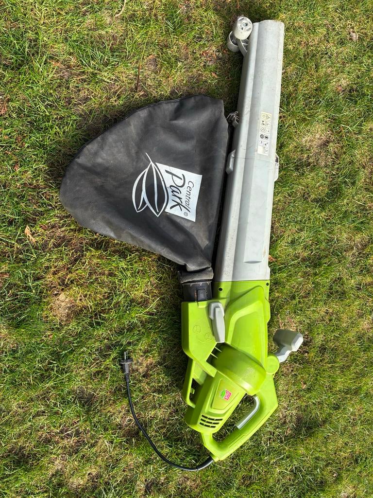 Central Park Elektrische Bladblazer 3000W met zuigfunctie, Tuin en Terras, Bladblazers, Gebruikt, Handgedragen, Ophalen of Verzenden