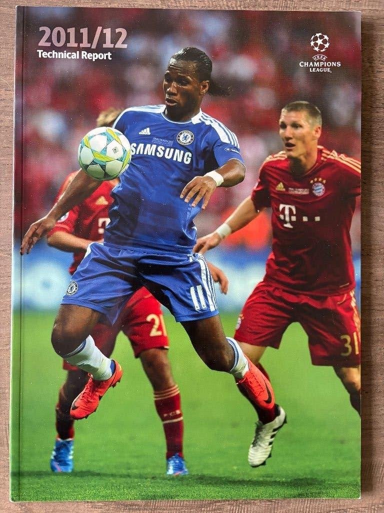 Champions League Technical Report 2011-2012, Verzamelen, Verzenden, Zo goed als nieuw, Ajax, Boek of Tijdschrift