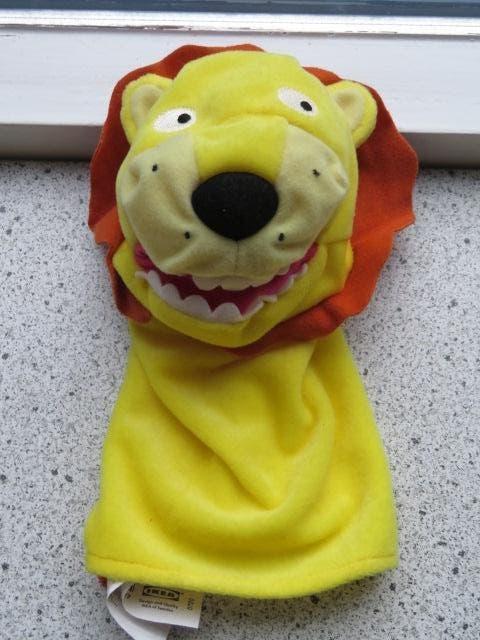 Handpop leeuw van IKEA Klappar Vild popenkastpop, Ophalen of Verzenden, Zo goed als nieuw, Wasbaar, Middelgroot (20 tot 80 cm)