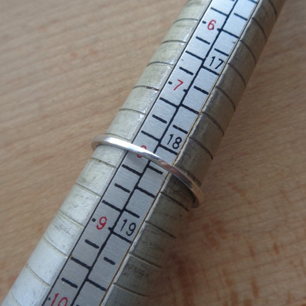 zilveren ring met mooie heldere steen [991], Verzenden, Zo goed als nieuw, 17 tot 18, Dame