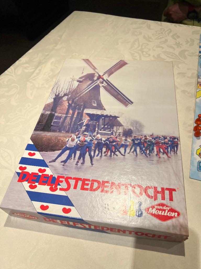 Elfstedenspel Mens er je niet, Vijf spelers of meer, Ophalen of Verzenden, Zo goed als nieuw