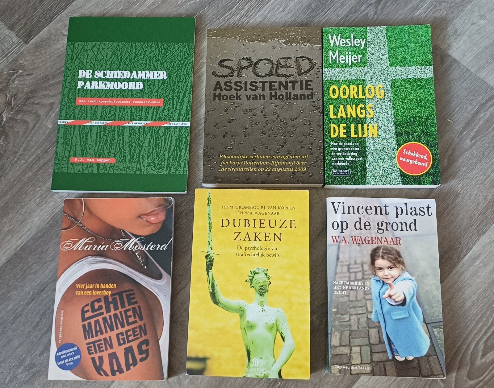 Diverse boeken 'Nederlandse crime'., Boeken, Verzenden, Gelezen, Diverse auteurs