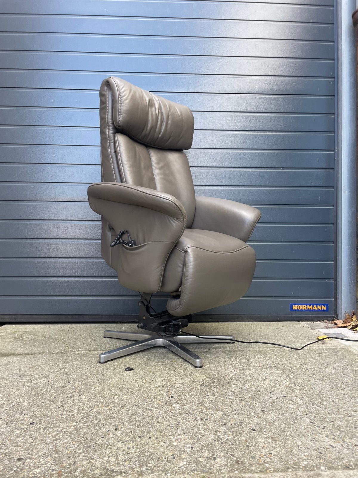 Bruine elektrische himolla sta op stoel / relax fauteuil, Minder dan 75 cm, Ophalen of Verzenden, 50 tot 75 cm, A
