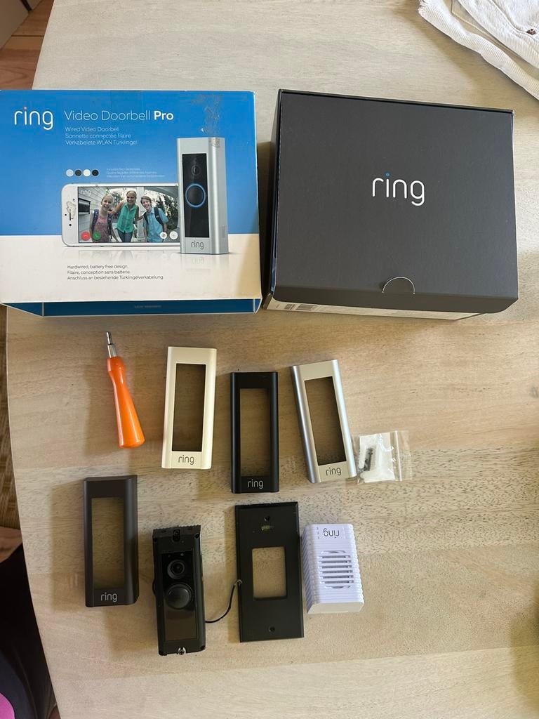 Bekabelde Ring deurbel, Huis en Inrichting, Deurbellen, Ophalen of Verzenden, Zo goed als nieuw