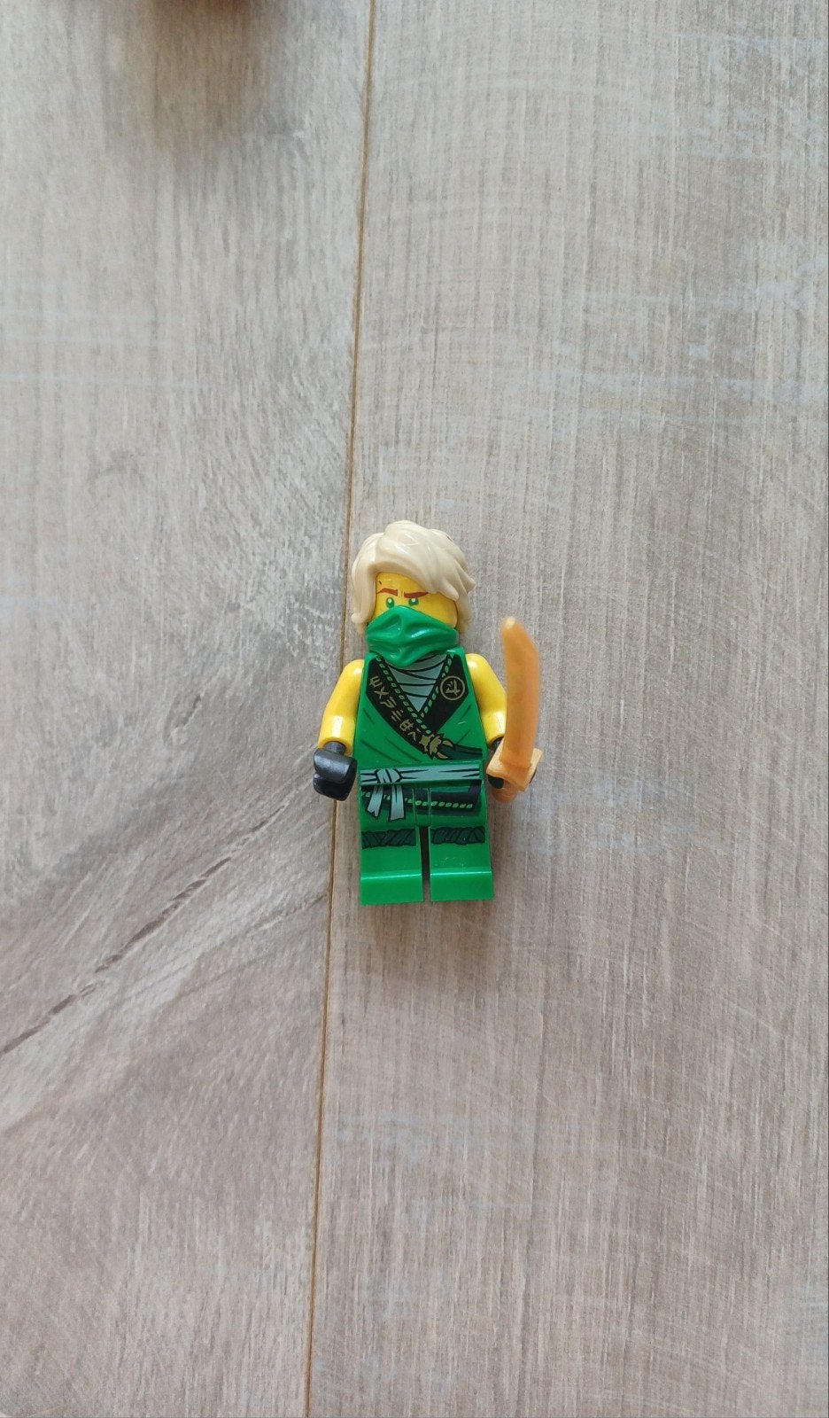 Lego Ninjago Lloyd minifiguur met zwaard, Ophalen