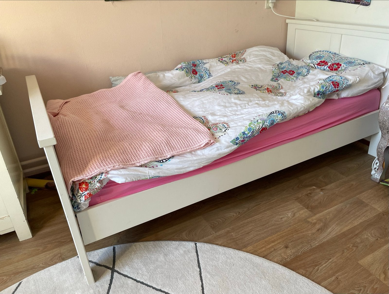 Eenpersoonsbed wit met lattenbodem, Ophalen, Gebruikt, 90 cm, Eenpersoons
