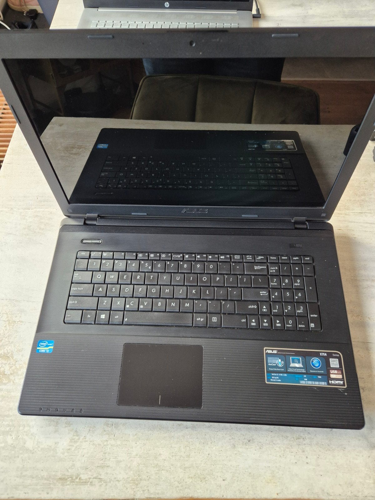 Asus X75A laptop - Werkt alleen met oplader, Computers en Software, 750 GB, Gebruikt, HDD, Qwerty