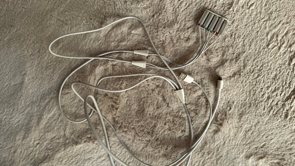 Foto 5 van Apple Universal Dock MB125G/A