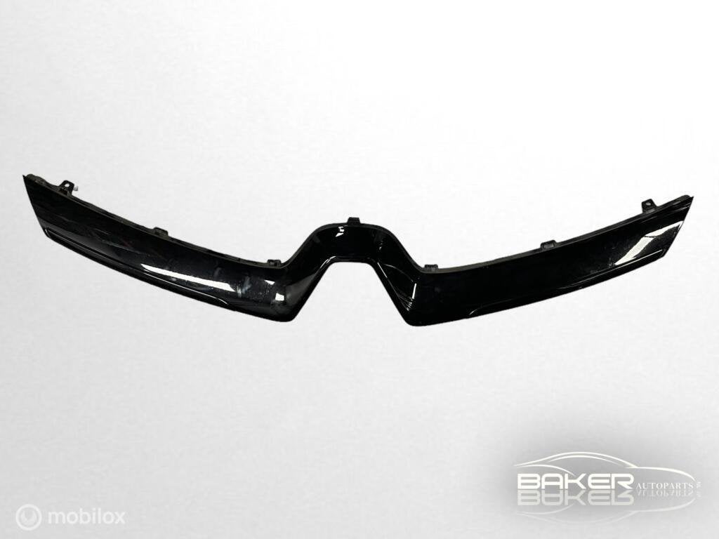 Bumpergrille Renault Clio IV ('12-'19), Gebruikt, Renault, Ophalen of Verzenden, Renault
