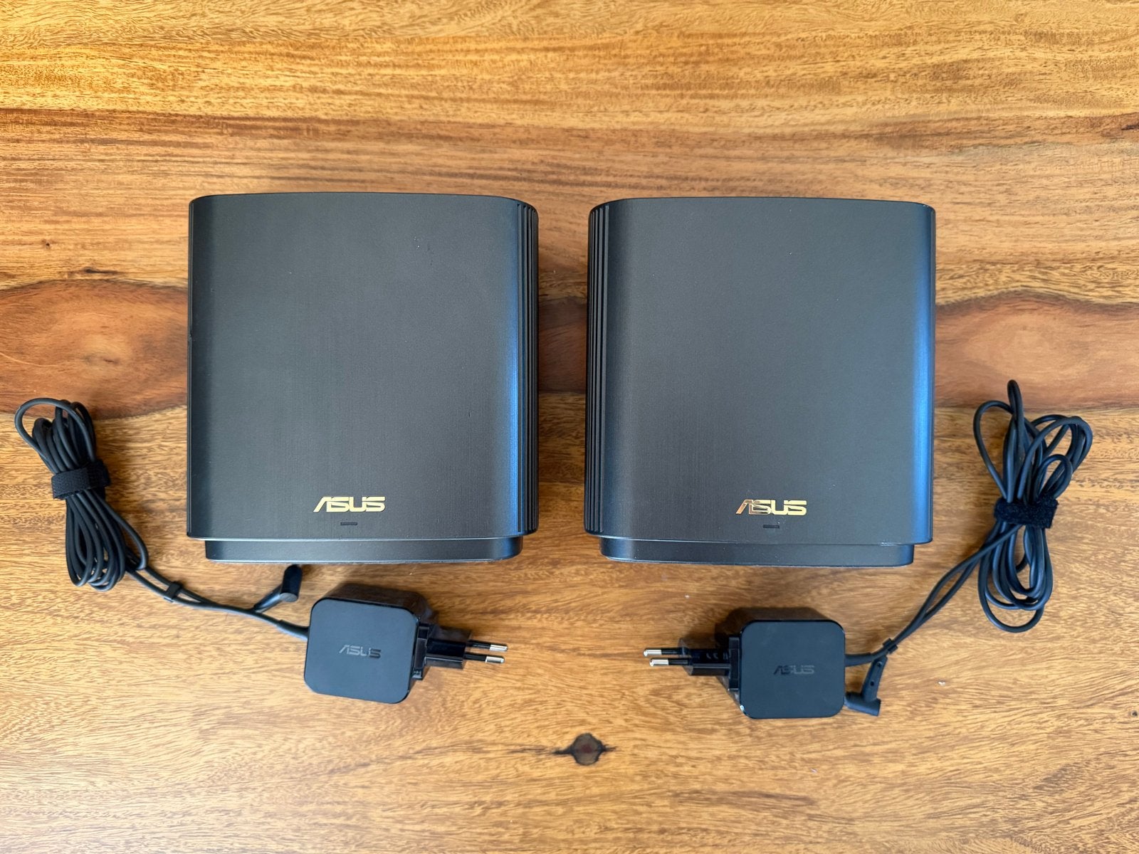 ASUS AX6600 Tri Band WiFi Router (Model: XT8) - Set van 2, Ophalen of Verzenden, Gebruikt, Router