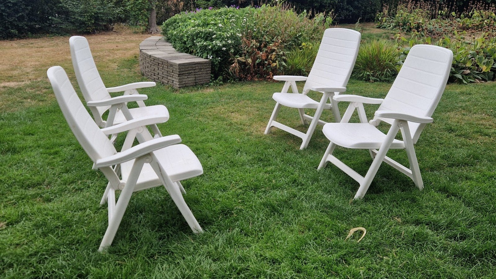 4 witte tuinstoelen, Ophalen, Gebruikt, Kunststof, Verstelbaar