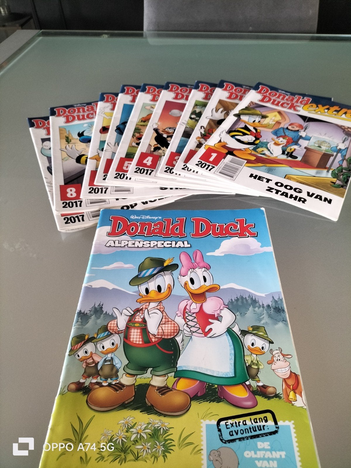 Donald Duck Extra 2017 (9 stuks) en Alpen Special, Boeken, Strips | Comics, Gelezen, Ophalen