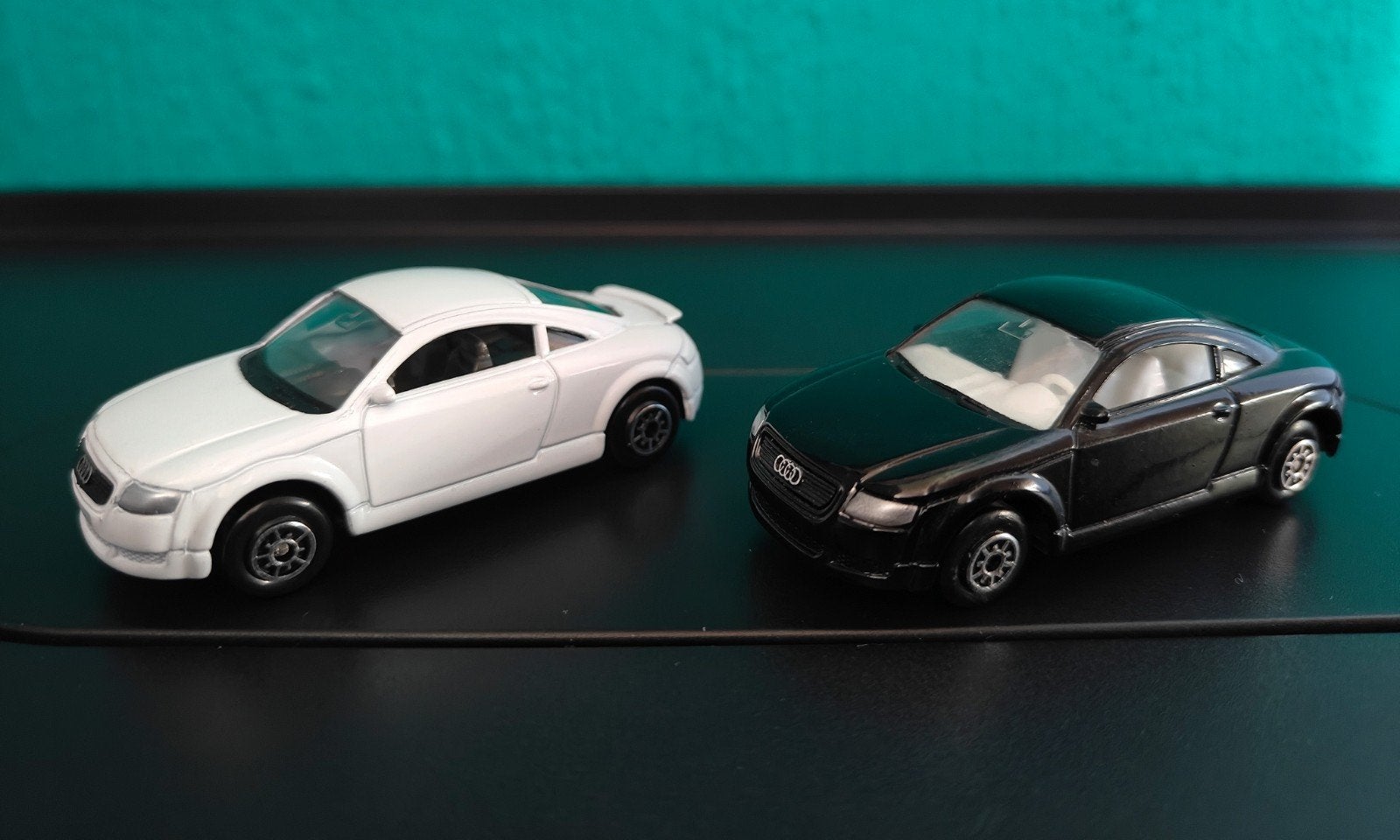 Welly Audi TT Coupe MK1 1:53 twee stuks, Ophalen of Verzenden, Zo goed als nieuw, Auto, Overige merken