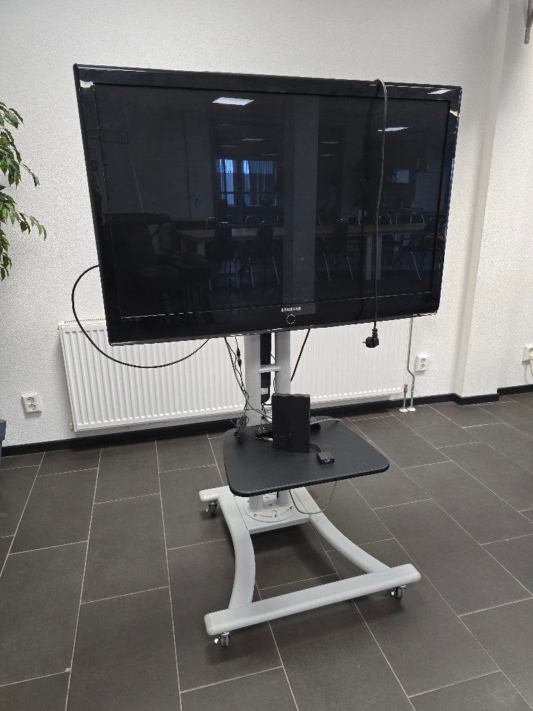 TV-standaard mobiel., Ophalen, Zo goed als nieuw