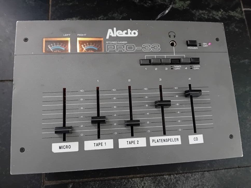 Alecto Pro 33 Stereo Mixer - Niet Getest, Ophalen of Verzenden, Gebruikt, Minder dan 5 kanalen, Microfooningang
