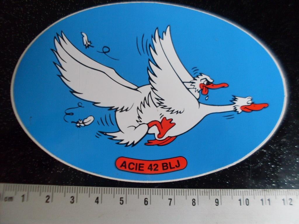 sticker acie 42 blj parende ganzen humor KL 13 brigade, Verzamelen, Verzenden, Zo goed als nieuw, Bedrijf of Vereniging