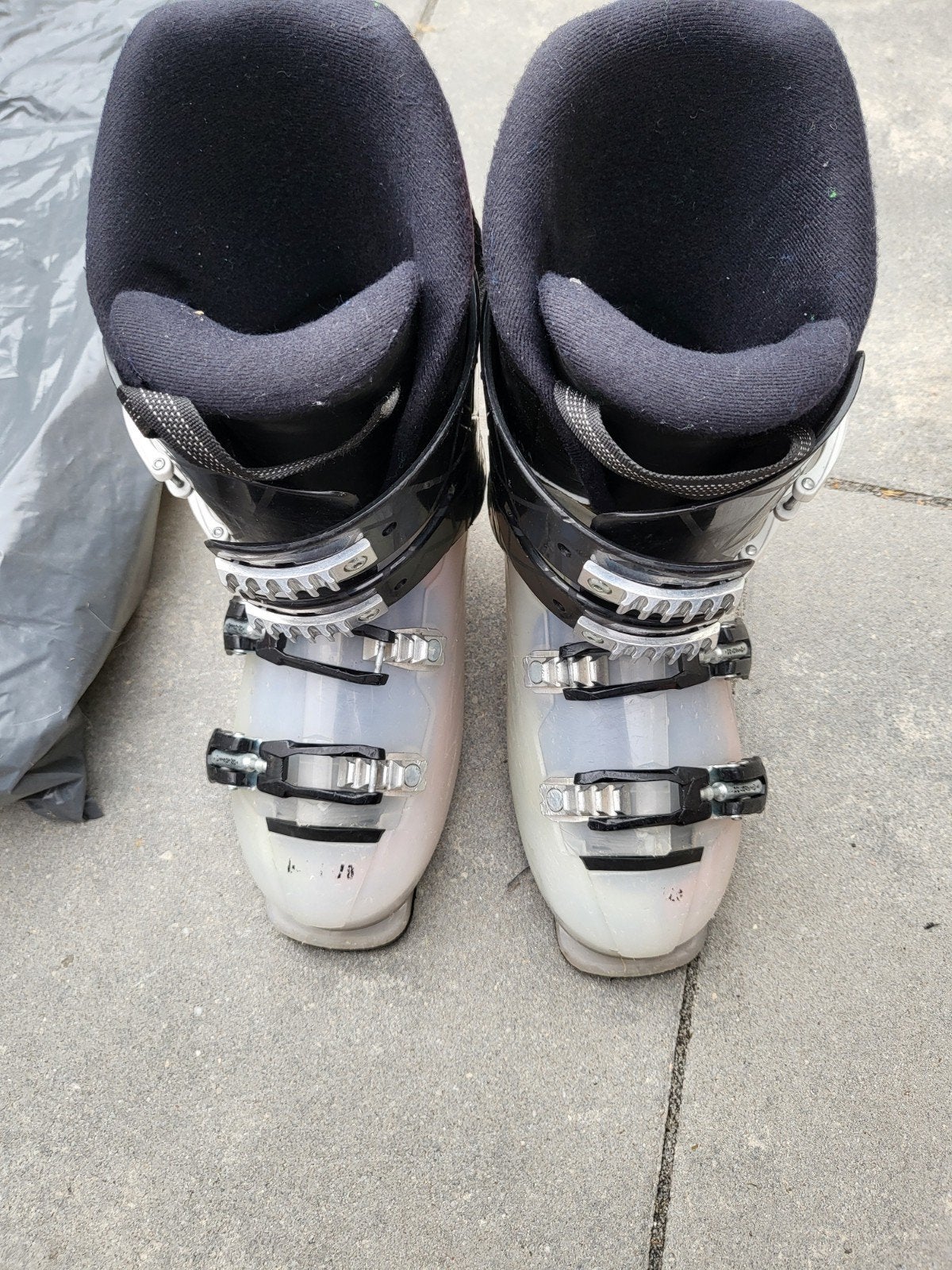 Ski schoenen maat 39.5 zo goed als nieuw, Ophalen of Verzenden, Zo goed als nieuw, Schoenen
