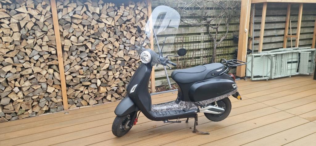 E-Scooter -lekker stil toeren in de zomer!, Ophalen of Verzenden, Gebruikt, Overige typen, Overige merken