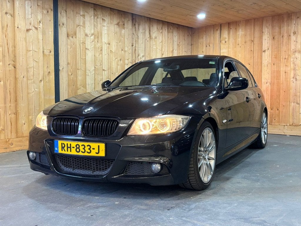 BMW 3-serie 318i Sedan 2008 Facelift M-pakket Lci Alcantara, Auto's, BMW, Achterwielaandrijving, Zwart, Bedrijf, Handgeschakeld
