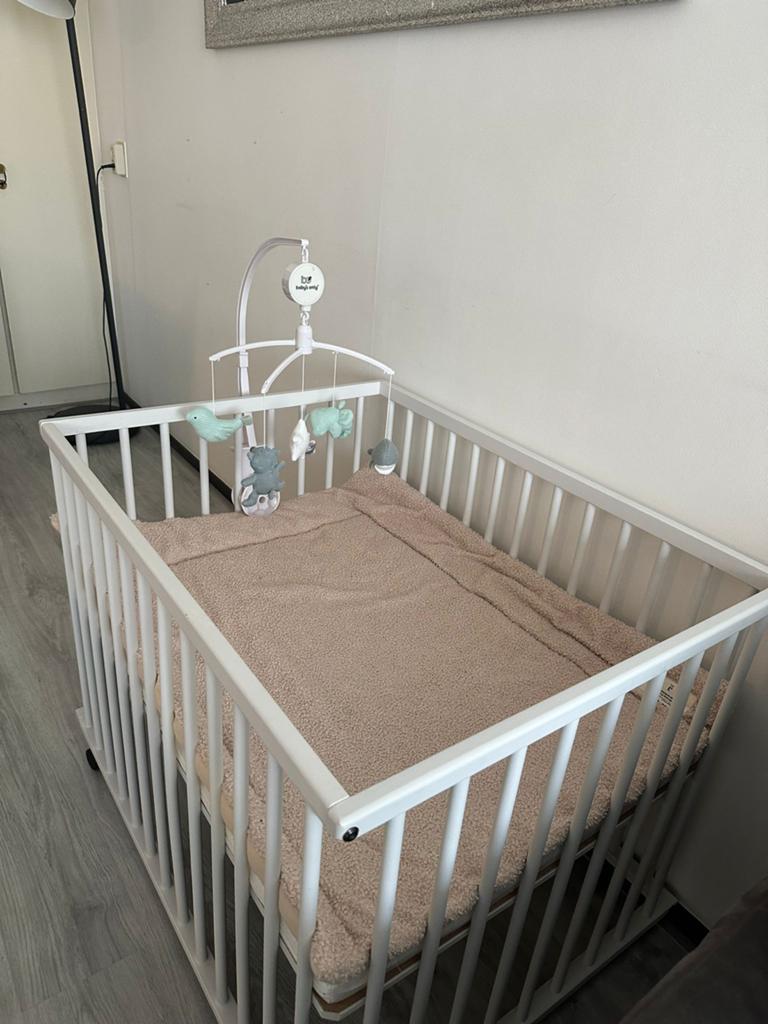 Europe baby arike || box mat wit, Ophalen of Verzenden, Zo goed als nieuw, Ledikant