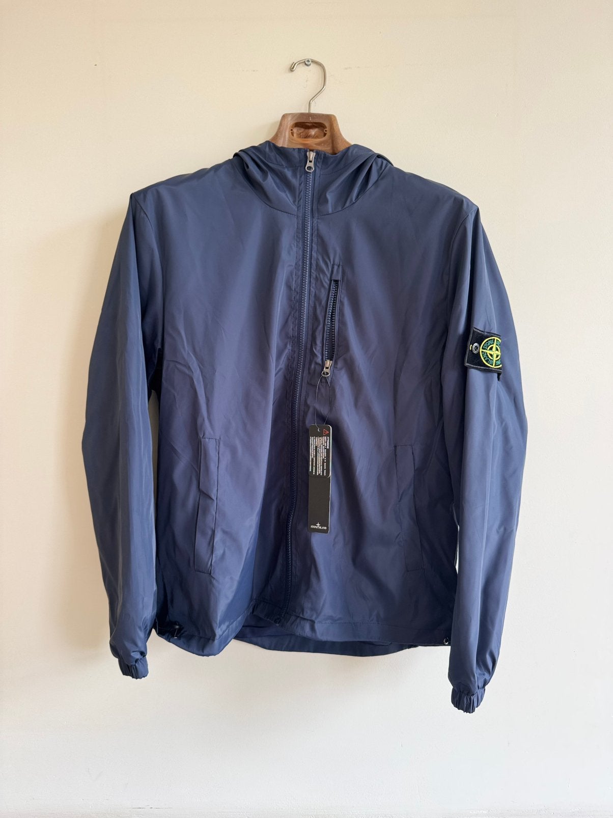 Stone Island Jas - Nieuw met labels, Verzenden, Nieuw, Maat 48/50 (M), Blauw