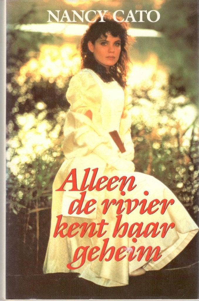 Nancy Cato - Alleen de rivier kent haar geheim., Ophalen of Verzenden, Gelezen