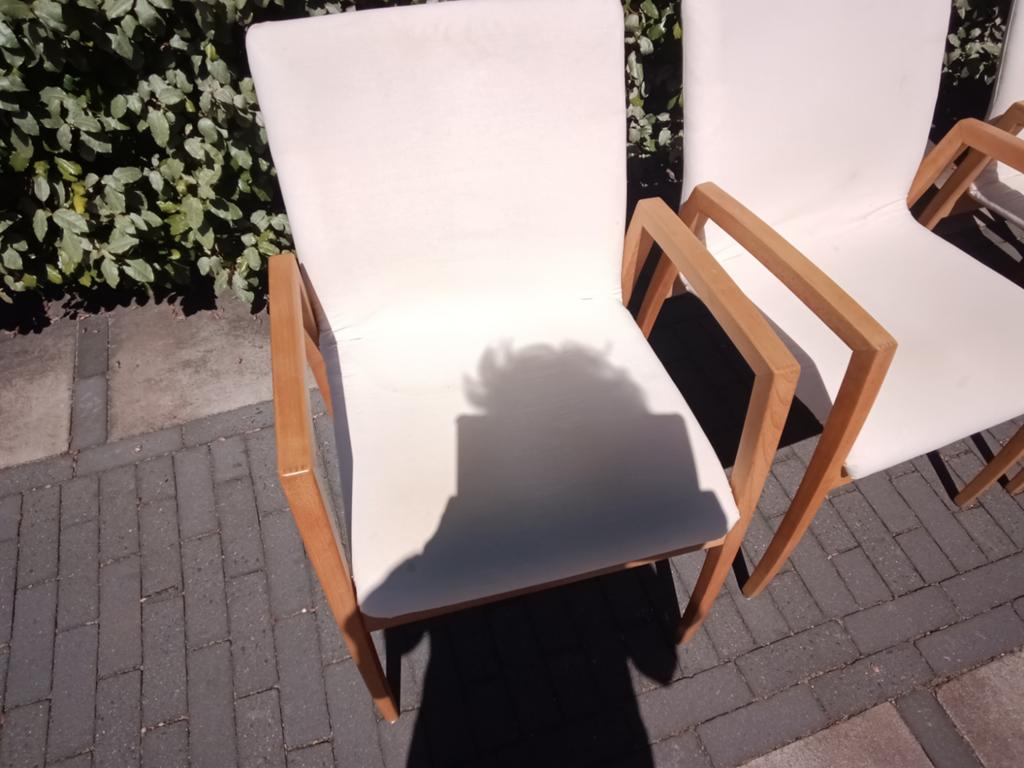 4 eetkamerstoelen met gebroken witte bekleding., Huis en Inrichting, Stoelen, Ophalen, Gebruikt, Wit, Vier