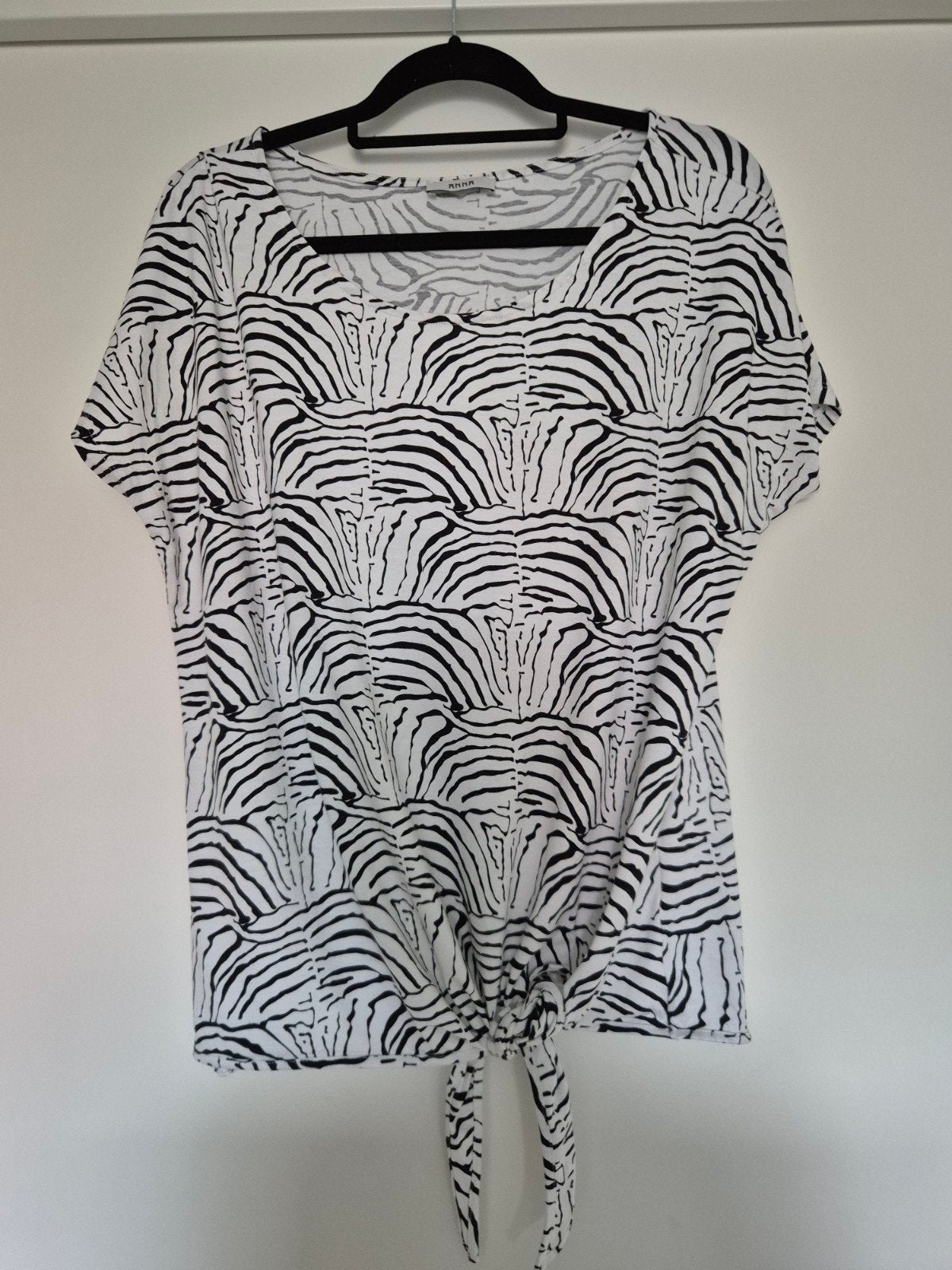 Anna van Toor top XL, zebraprint, wijde hals, Anna van Toor, Wit, Maat 42/44 (L), Ophalen of Verzenden